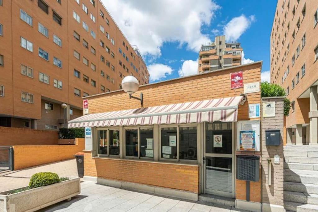 Impresionante Apartamento De 4 Dormitorios 3 Banos Y 2 Plazas De Garaje Мадрид Экстерьер фото
