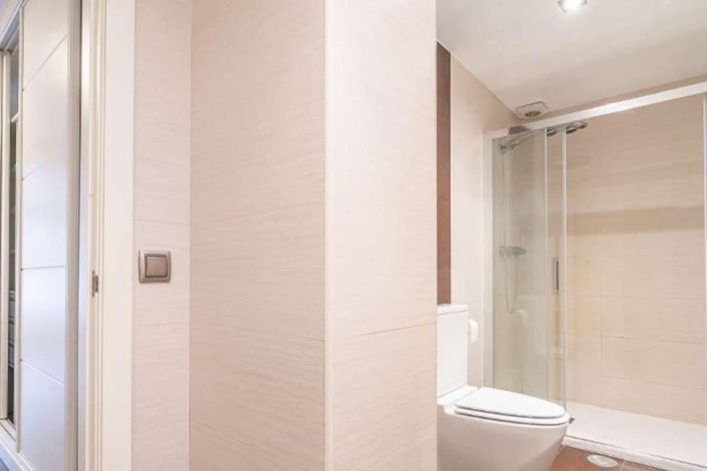 Impresionante Apartamento De 4 Dormitorios 3 Banos Y 2 Plazas De Garaje Мадрид Экстерьер фото