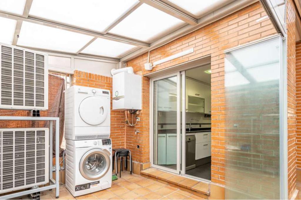 Impresionante Apartamento De 4 Dormitorios 3 Banos Y 2 Plazas De Garaje Мадрид Экстерьер фото